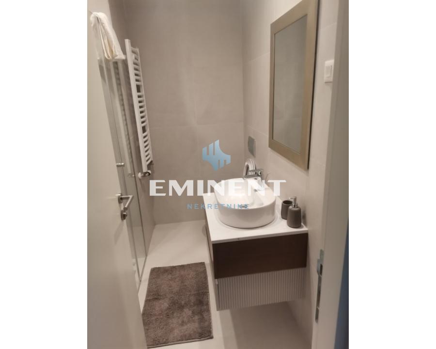 izdavanje-lokala-9RtQqJV7uW Stan Izdavanje Beograd Beograd na Vodi 33 m2