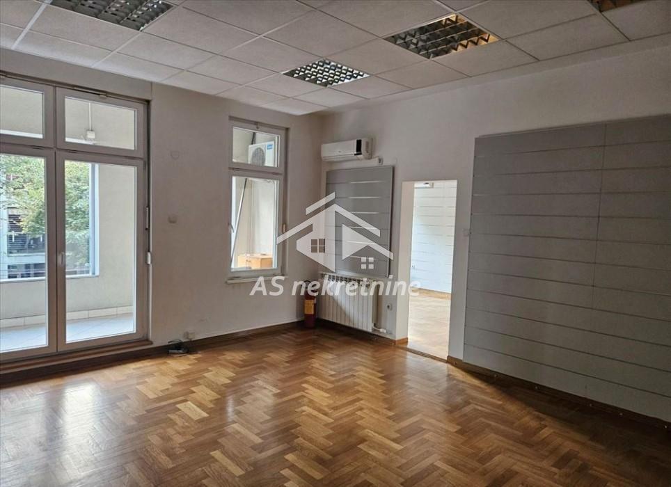 Stan Izdavanje Beograd Stan Izdavanje Beograd Tašmajdan 136 m2
