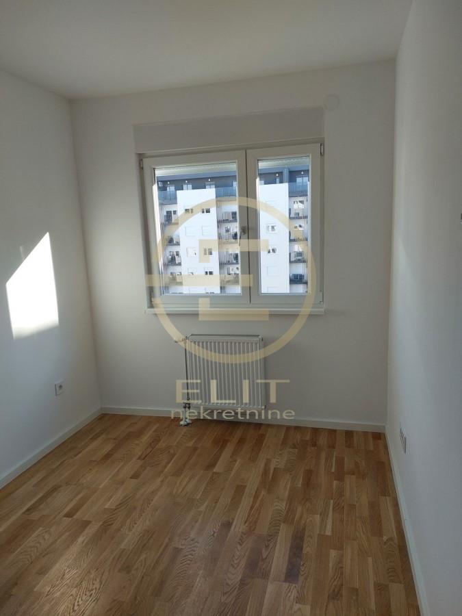 Stan Izdavanje Novi Sad  37 m2