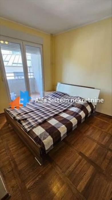 Stan Izdavanje Beograd Južni Bulevar 75 m2