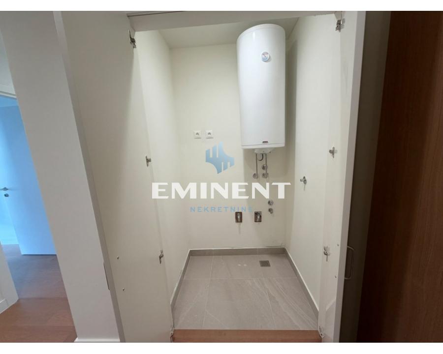 Četvorosoban stan za izdavanje, Beograd na Vodi, Beograd, 111m², 2.500 €/mes