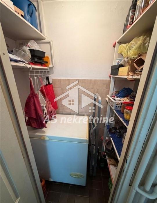 izdavanje-lokala-beograd-lq40KR0Owr Četvorosoban stan za izdavanje, Blok 72, Beograd, 93m², 1.000 €/mes