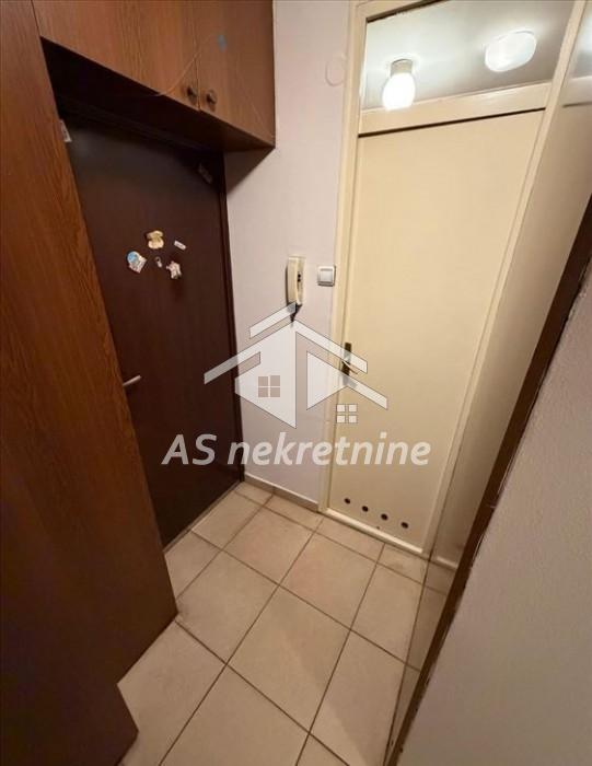 izdavanje-lokala-beograd-xyoMueECKT Četvorosoban stan za izdavanje, Blok 72, Beograd, 93m², 1.000 €/mes