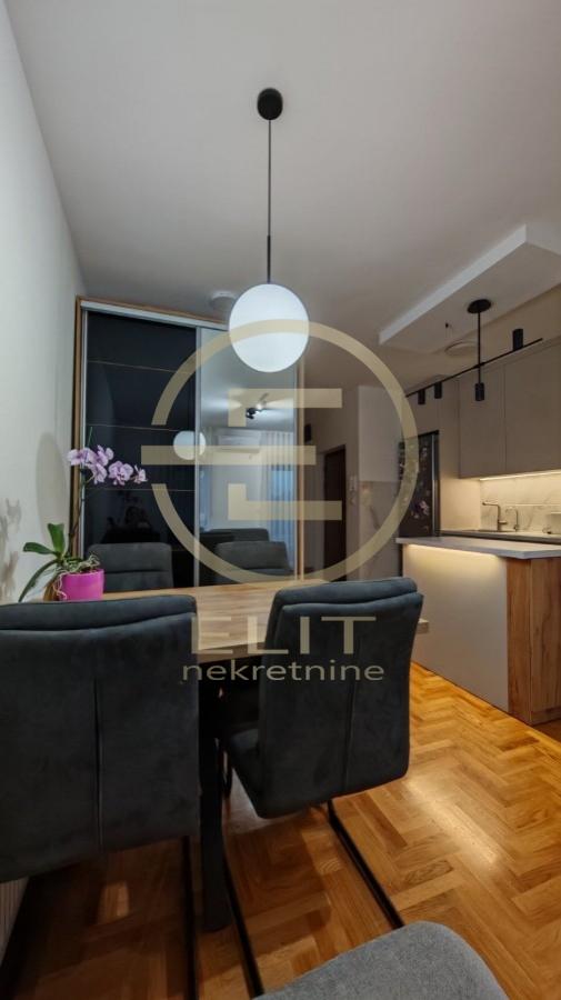 Stan Prodaja Novi Sad  42 m2