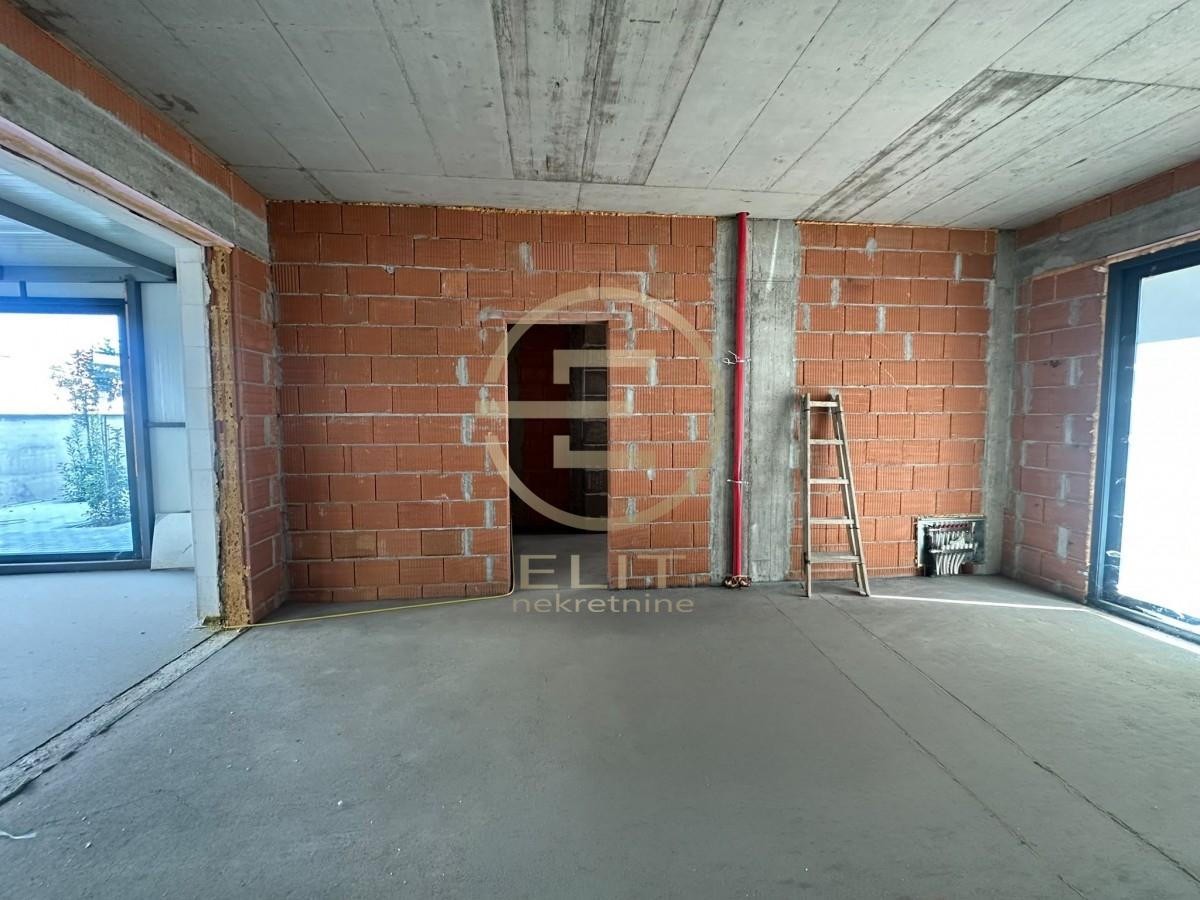Lokal Izdavanje Novi Sad Lokal Izdavanje Novi Sad Bulevar Patrijarha Pavla 314 m2