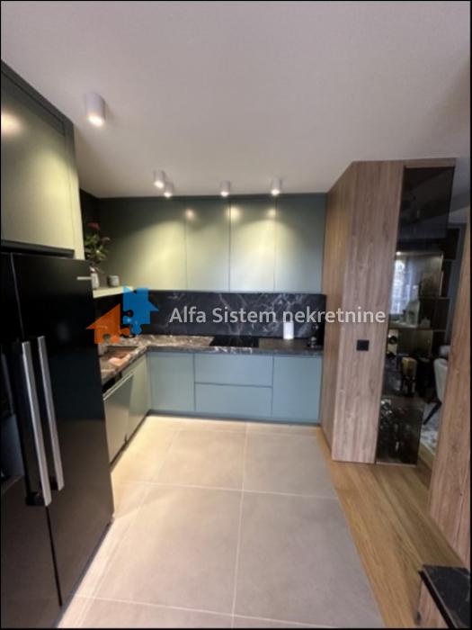 izdavanje-lokala-iAAG3kzGS5 Trosoban stan za izdavanje, Crveni Krst, Beograd, 85m², 1.650 €/mes