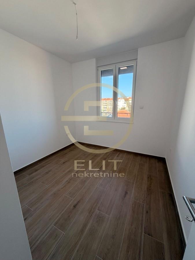 Stan Prodaja Novi Sad  65 m2