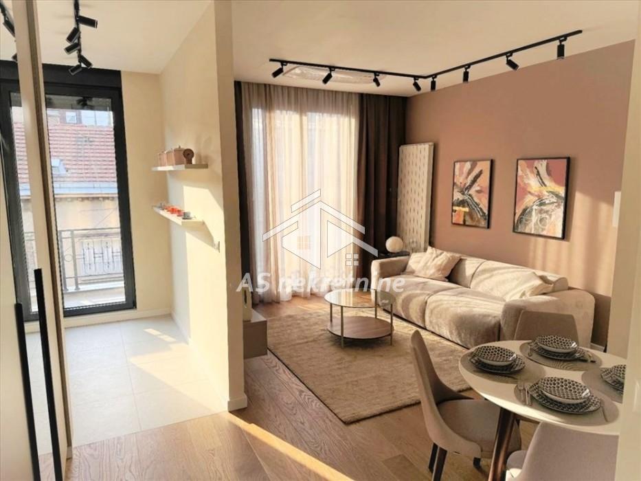 Stan Izdavanje Beograd Kalenić Pijaca 55 m2
