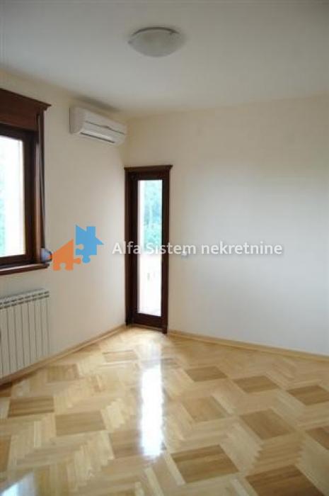 Stan Izdavanje Beograd Stan Izdavanje Beograd Dedinje 300 m2