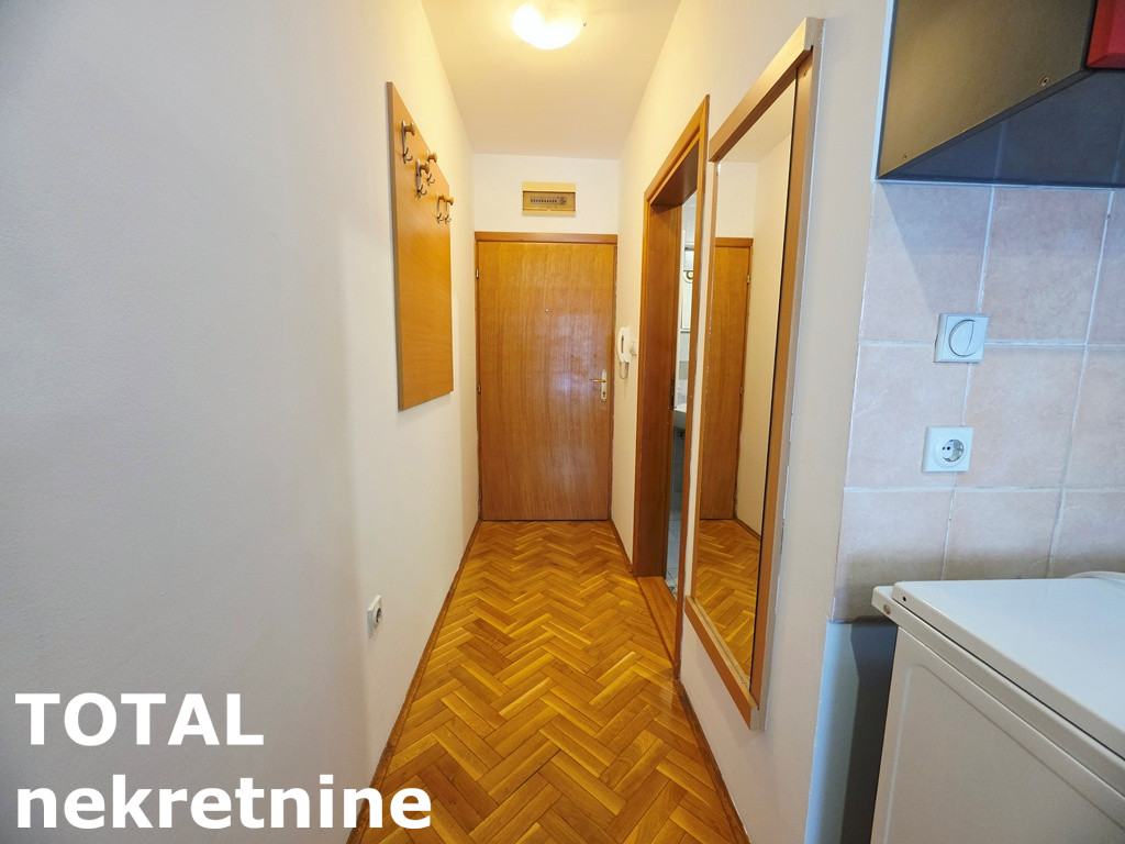 Stan Izdavanje Novi Sad Nova Detelinara 24 m2