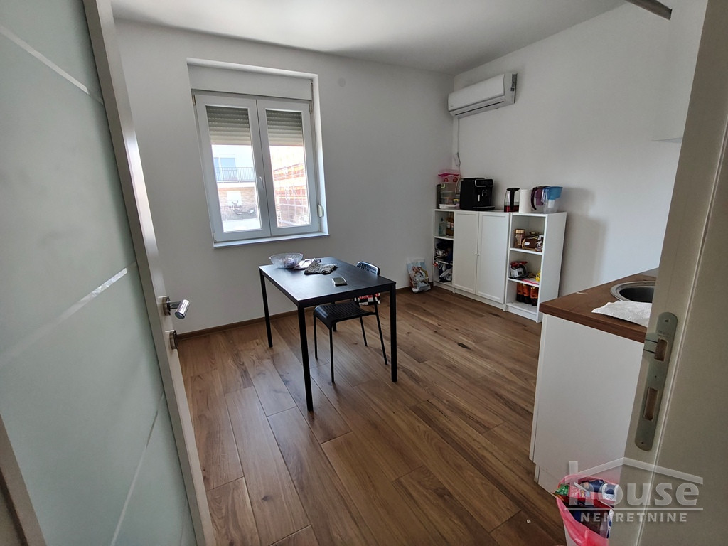 izdavanje-novo-naselje-9117516-v7bsg Lokal za izdavanje, Novo Naselje, Novi Sad, 539m², 2.800 €/mes