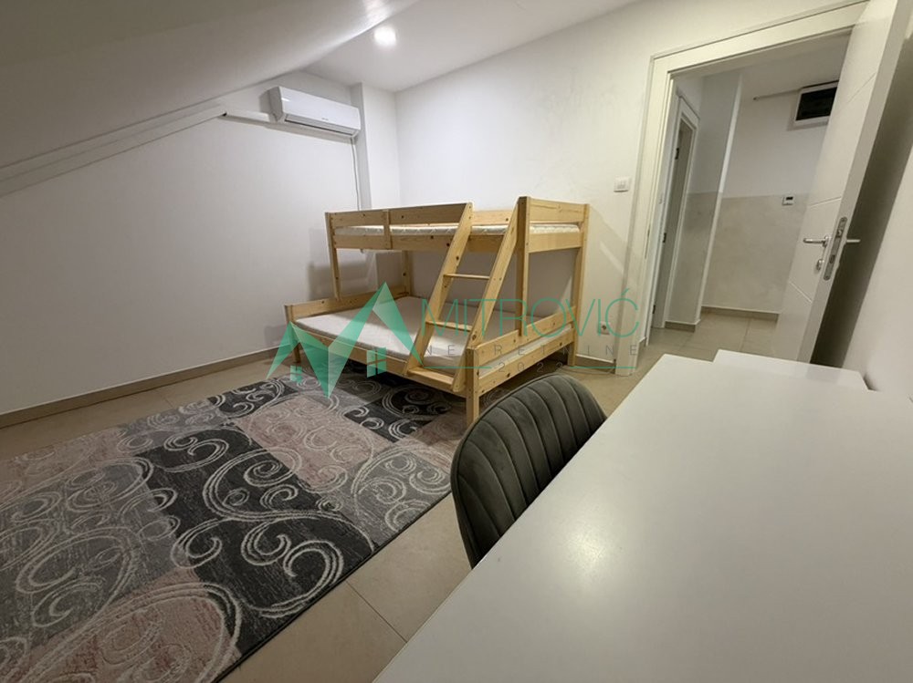 izdavanje-podbara-9102532-qmnmo Četvoroiposoban stan za izdavanje, Podbara, Novi Sad, 113m², 1.200 €/mes