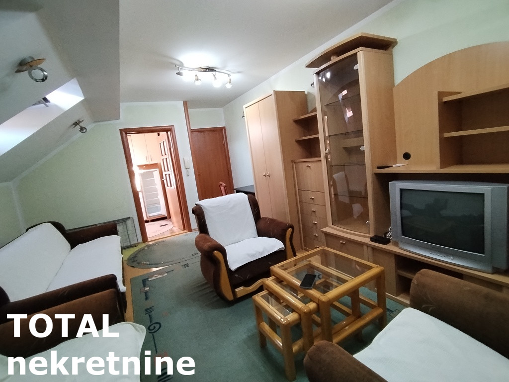 Stan Izdavanje Novi Sad  38 m2