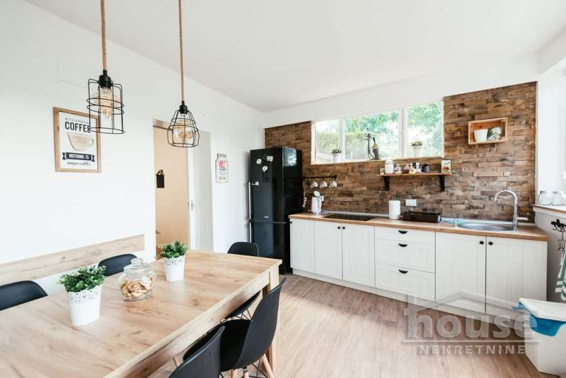 Kuća Izdavanje Novi Sad Kuća Izdavanje Novi Sad Ribnjak 170 m2