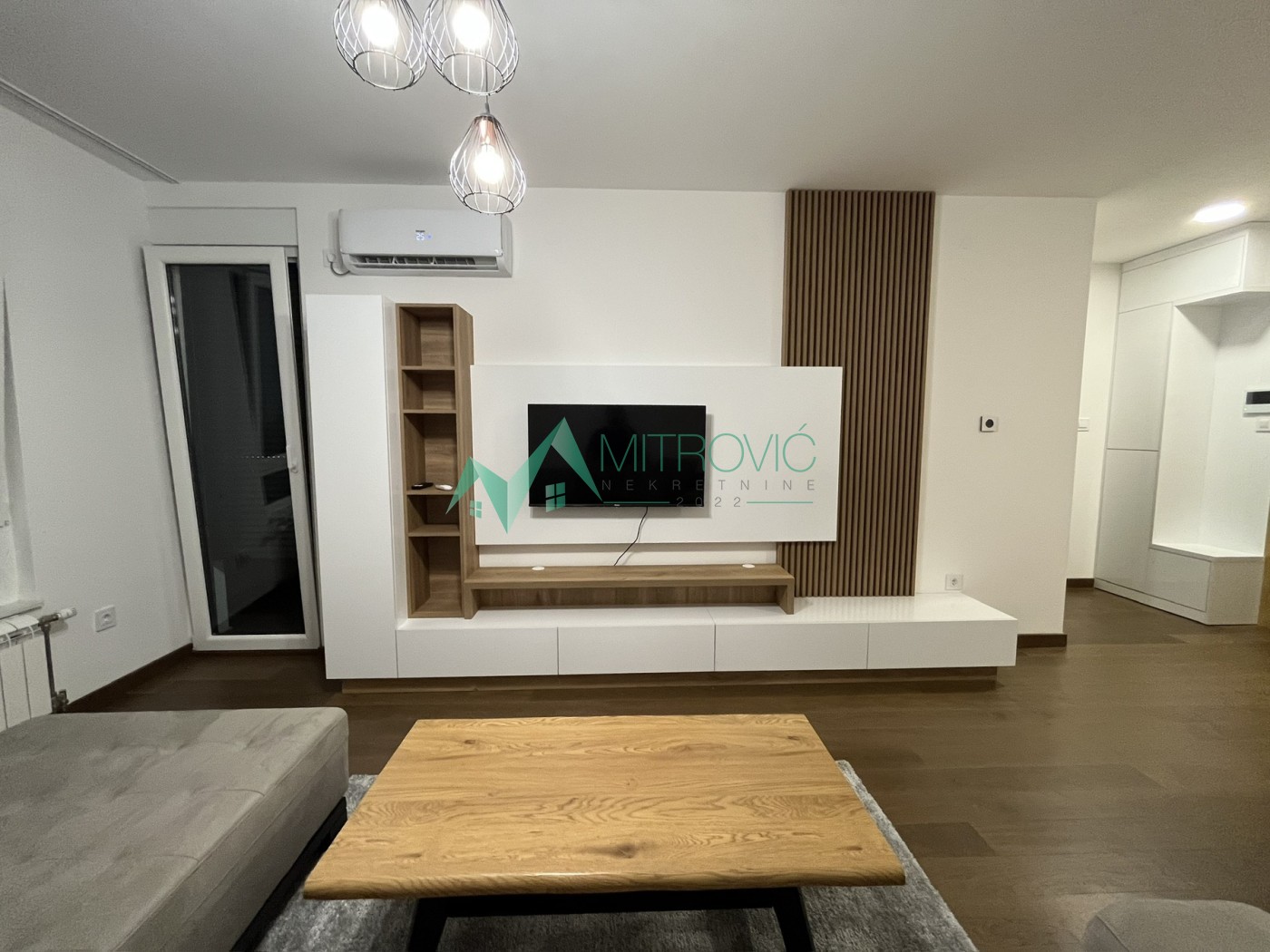 izdavanje-rotkvarija-9102517-mxrfc Jednoiposoban stan na prodaju, Rotkvarija, Novi Sad, 42m², 900 €