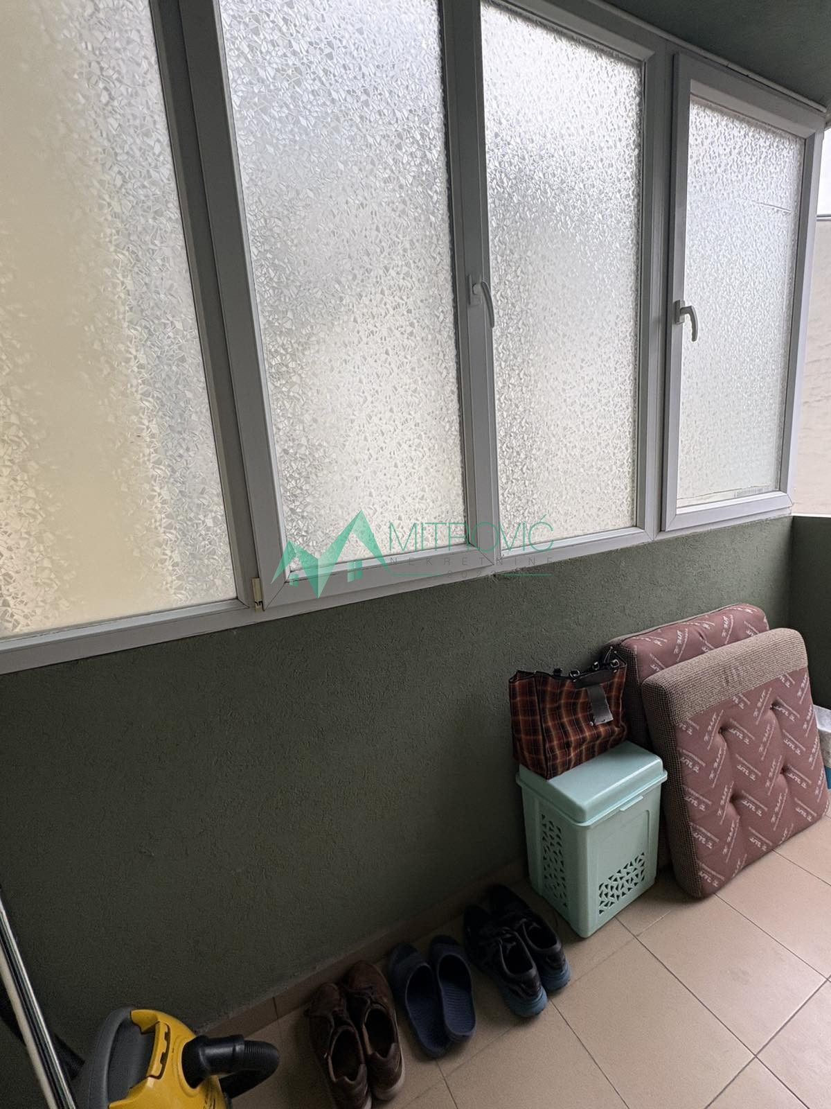 izdavanje-sajam-9102545-cm7is Stan Izdavanje Novi Sad 50 m2