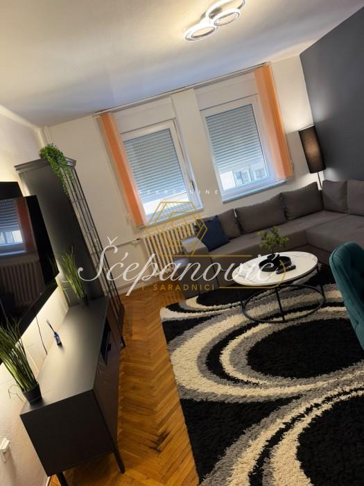 Stan Izdavanje Novi Sad  48 m2