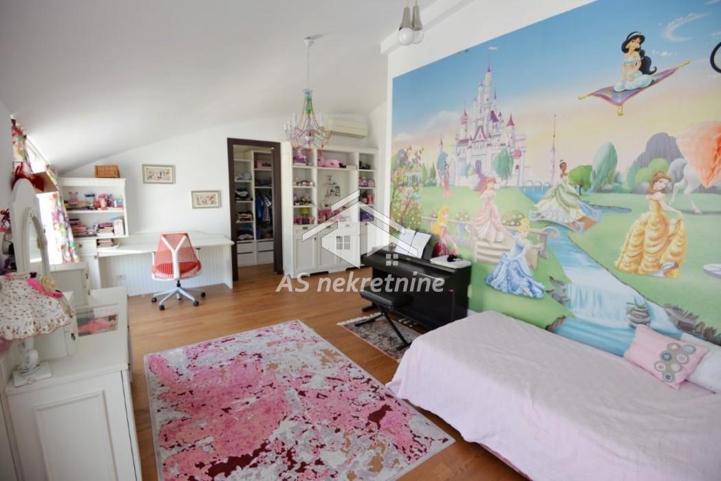 izdavanje-stanova-beograd-9DAKrpB7gh Četvorosoban stan za izdavanje, Dedinje, Beograd, 251m², 2.700 €/mes