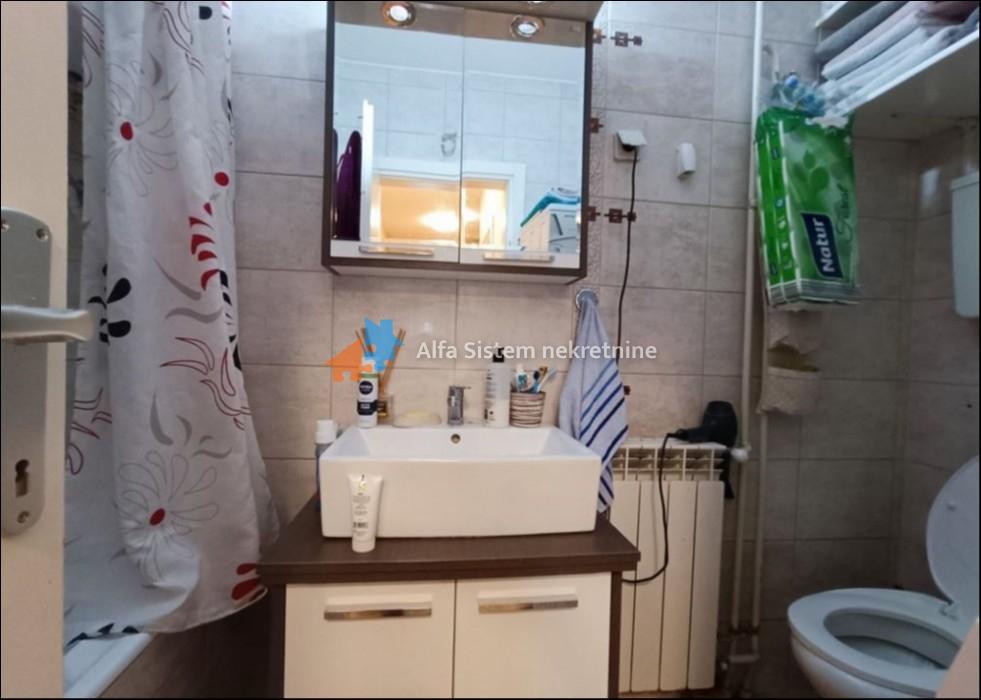 izdavanje-stanova-beograd-QNK2AbFHCp Četvorosoban stan za izdavanje, Denkova Bašta, Beograd, 100m², 1.000 €/mes