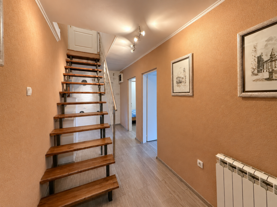 izdavanje-stanova-r5ldjbSDBz Kuća na prodaju, Vinča, Beograd, 220m², 350.000 €