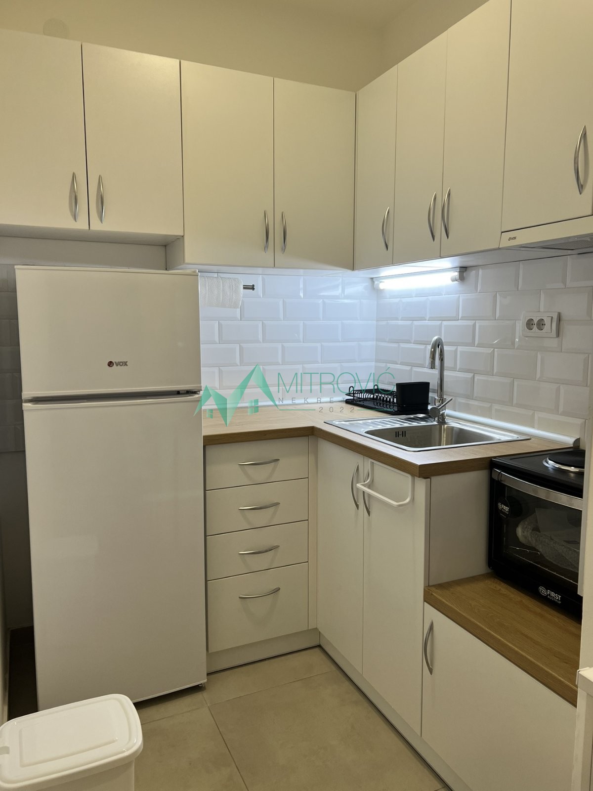 Stan Izdavanje Novi Sad  28 m2