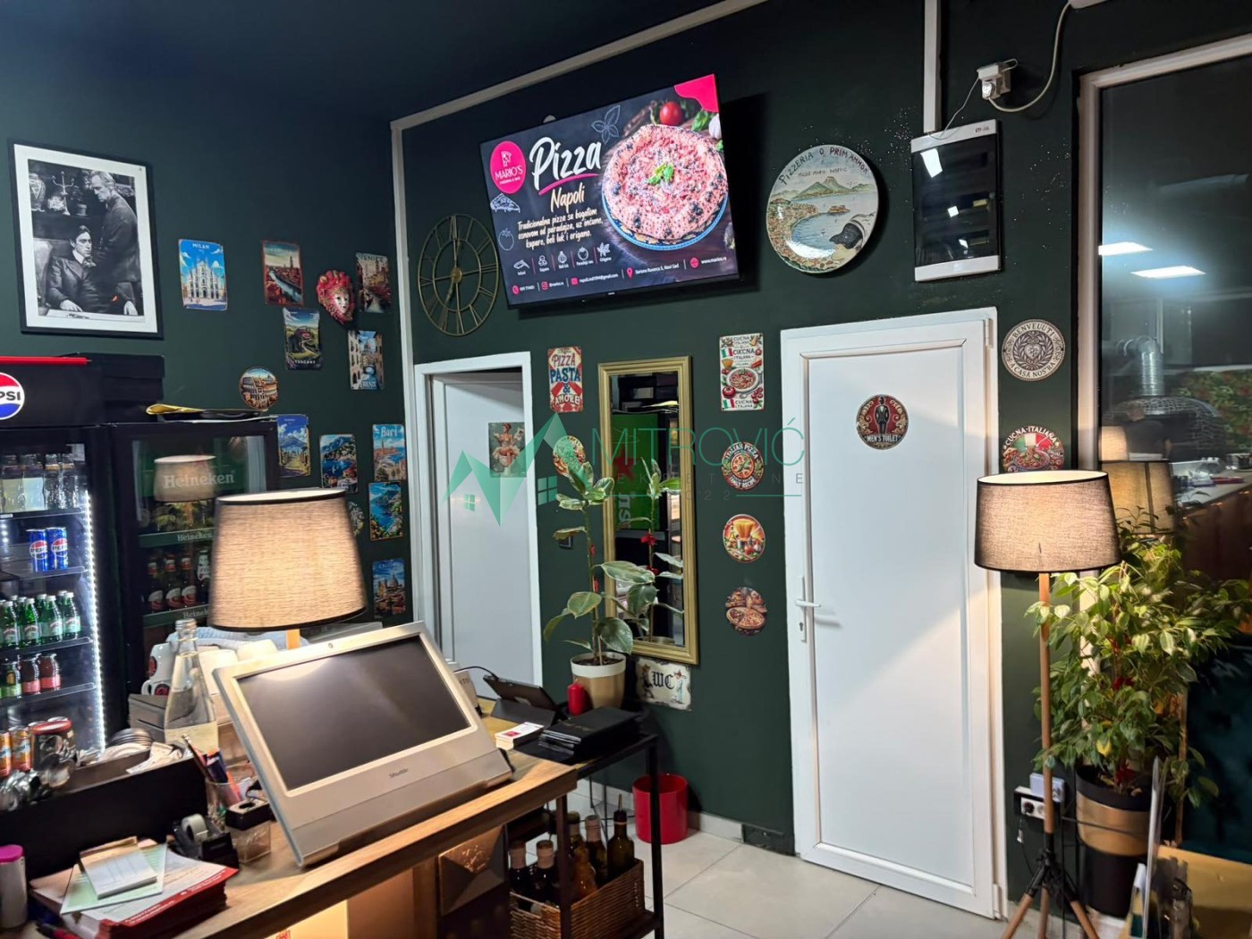 Lokal Izdavanje Novi Sad  90 m2