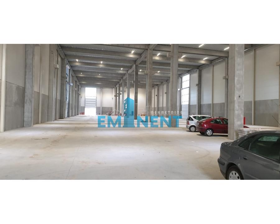 Lokal Izdavanje Stara Pazova Lokal Izdavanje Stara Pazova 4500 m2