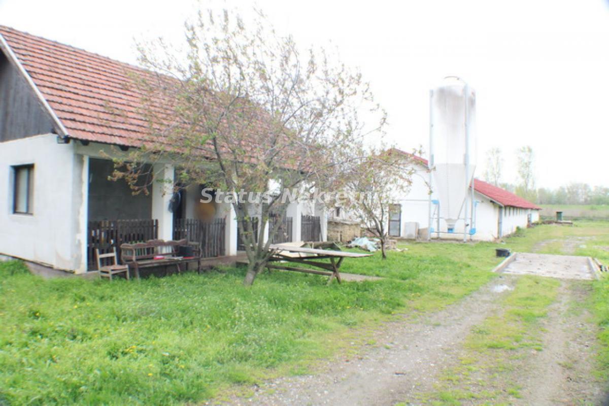 Lokal Prodaja Titel  848 m2