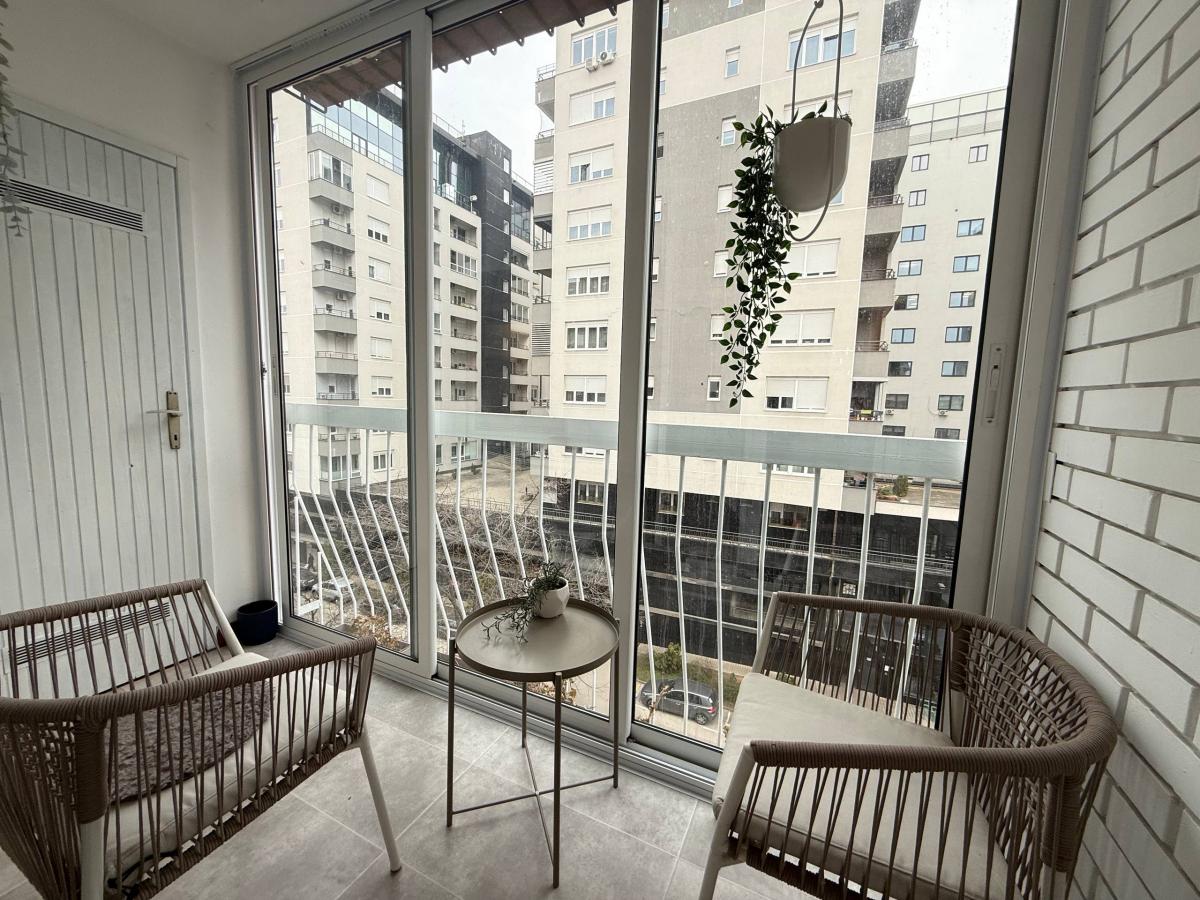 Dvosoban stan na prodaju, Bulevar Oslobođenja, Novi Sad, 40m², 135.000 €