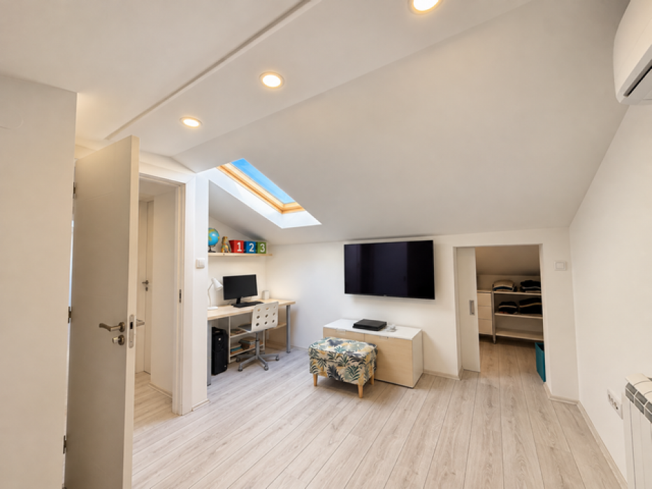 kuca-izdavanje-GpAF5jTz5P Trosoban stan na prodaju, Bulbulder, Beograd, 79m², 285.000 €
