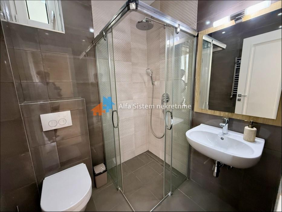 kuca-izdavanje-VZZFF8wOw3 Četvorosoban stan za izdavanje, Neimar, Beograd, 185m², 3.000 €/mes