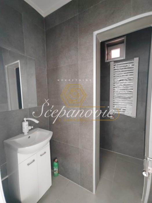 Lokal Izdavanje Novi Sad Lokal Izdavanje Novi Sad 116 m2