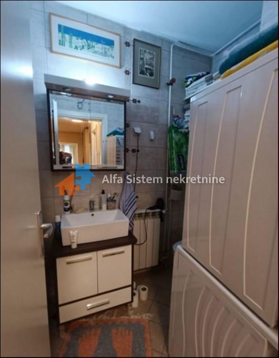 kuca-izdavanje-beograd-rnRsOx7A0S Četvorosoban stan za izdavanje, Denkova Bašta, Beograd, 100m², 1.000 €/mes