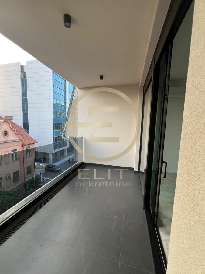 kuca-prodaja-PP7UsMAczm Lokal za izdavanje, Centar, Novi Sad, 112m², 1.680 €/mes