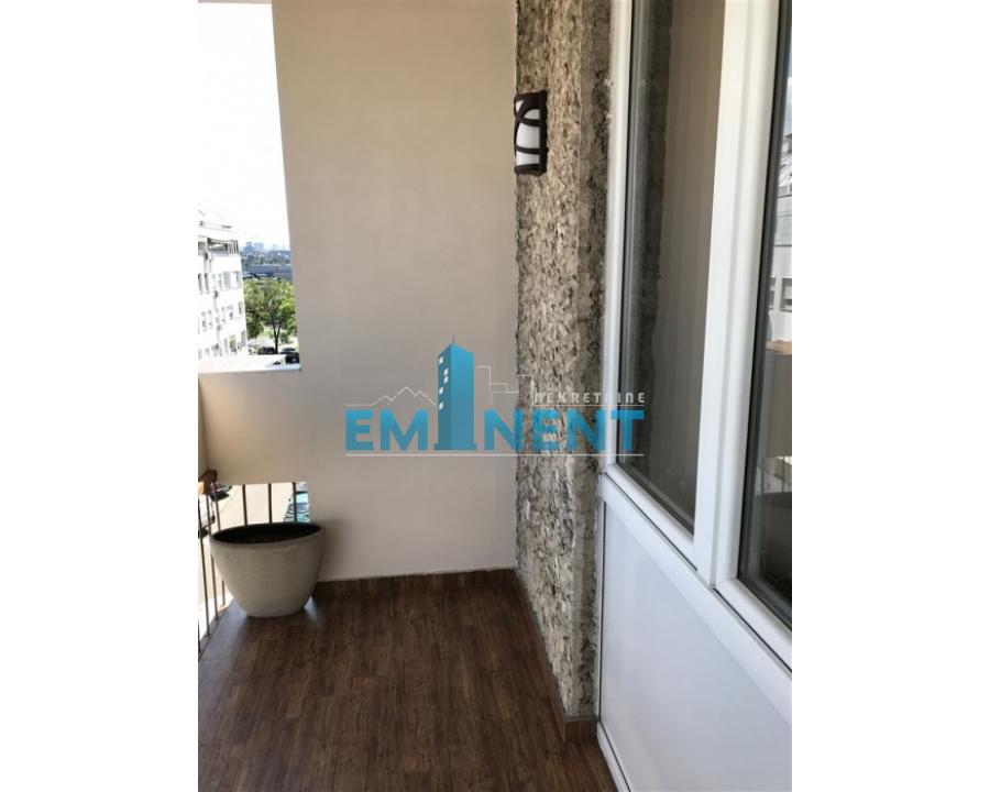 Lokal za izdavanje, Blok 28, Beograd, 82m², 880 €/mes