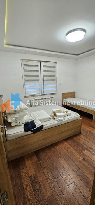 kuca-prodaja-cCWmKuUHG3 Dvosoban stan za izdavanje, Bulbulder, Beograd, 76m², 900 €/mes