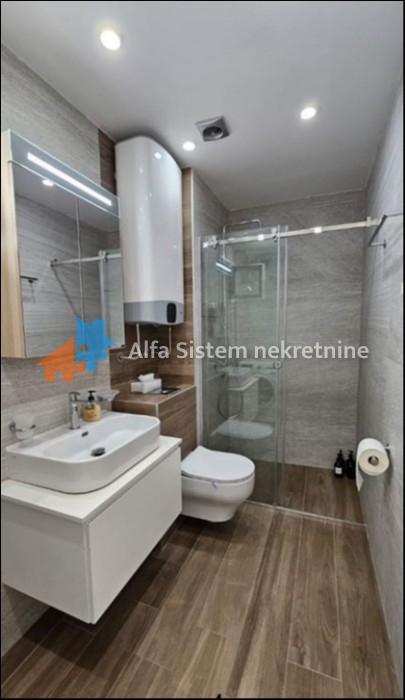 Petosoban stan za izdavanje, Neimar, Beograd, 240m², 3.700 €/mes