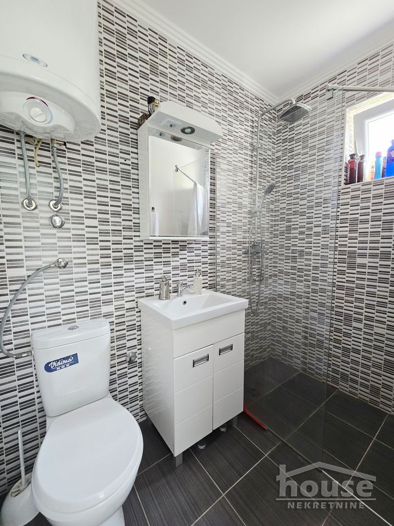 kuce-cardak-3091619-wd9cl Kuća na prodaju, Čardak, Novi Sad, 244m², 1. sprat, 490.000 €