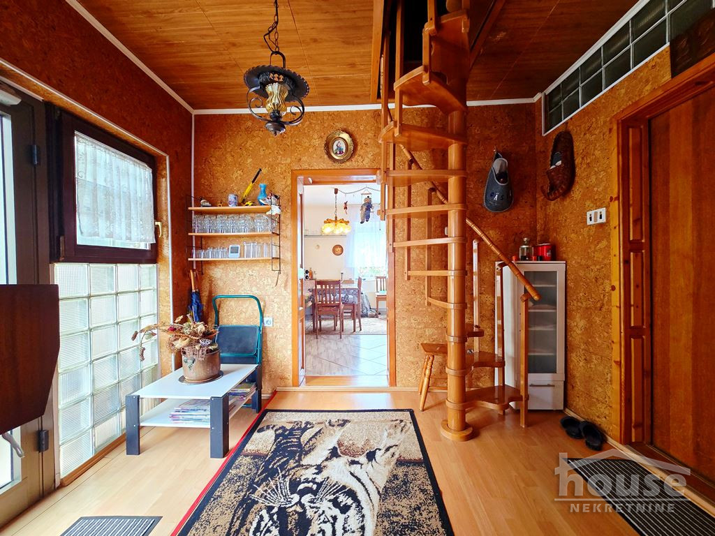 kuce-centar-3046684-dpce0 Kuća na prodaju, Rumenka, Novi Sad, 139m², 1. sprat, 135.200 €