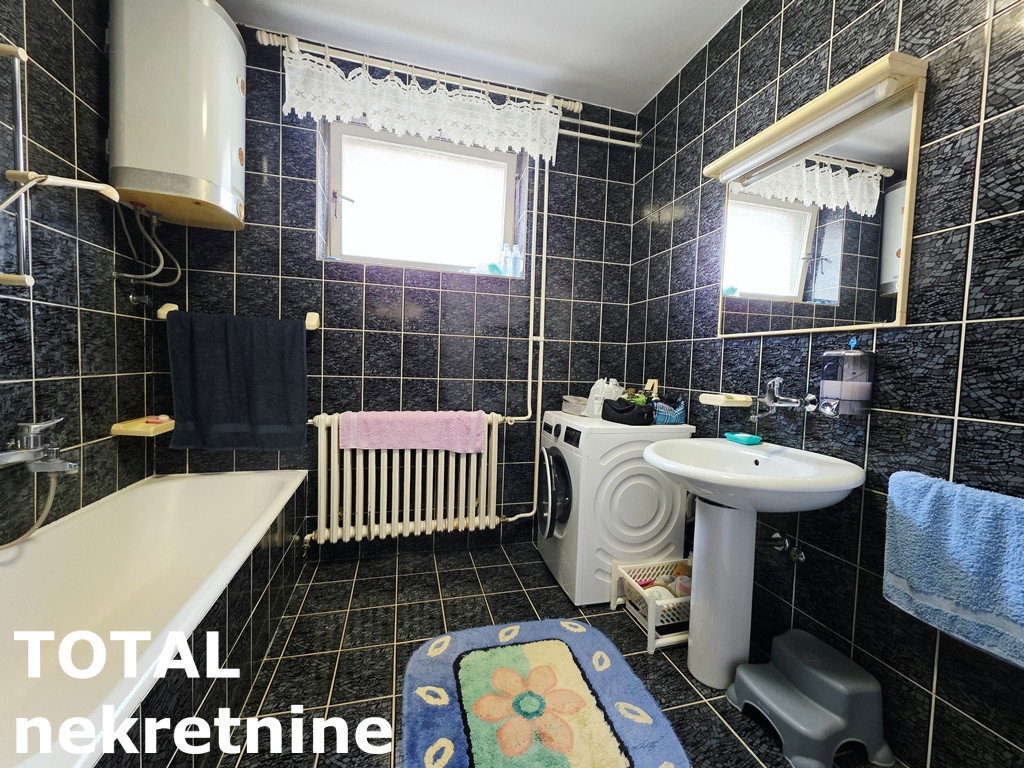Kuća na prodaju, Blizina Centra, Temerin, 158m², 241.500 €