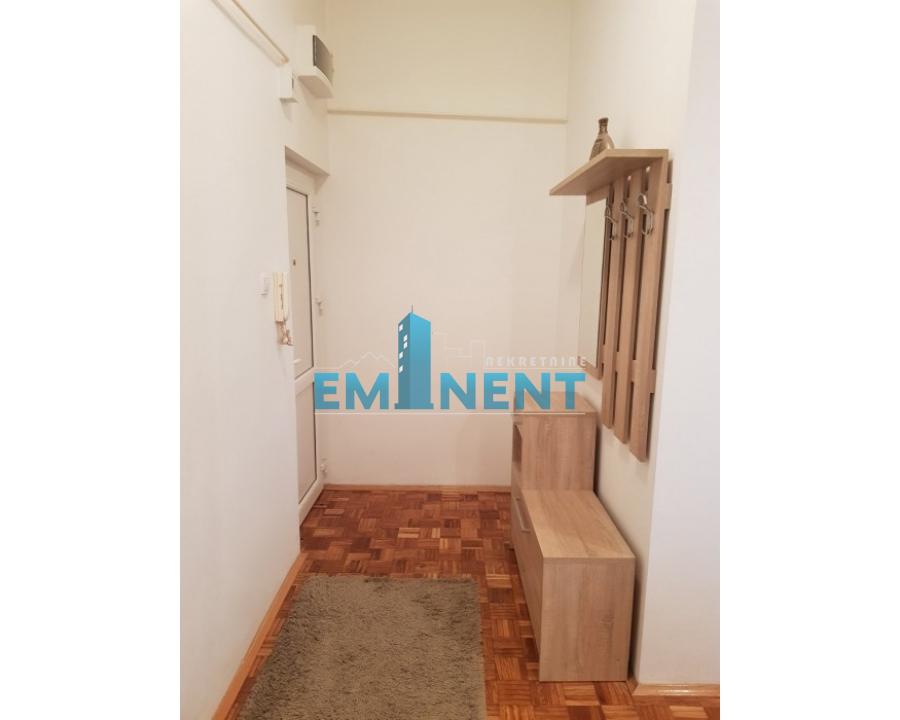 Dvosoban stan za izdavanje, Sava Kovačević, Beograd, 56m², 500 €/mes