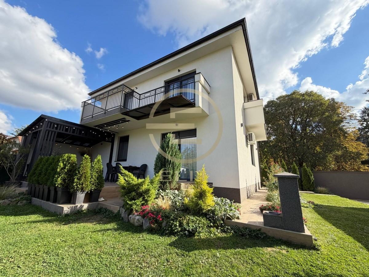 Kuća Prodaja Novi Sad Kuća Prodaja Novi Sad 174 m2