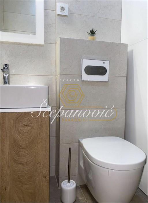 Dvosoban stan za izdavanje, Grbavica, Novi Sad, 46m², 800 €/mes