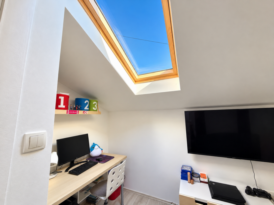 lokali-izdavanje-KJkaaxKz6y Trosoban stan na prodaju, Bulbulder, Beograd, 79m², 285.000 €