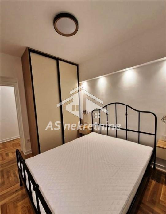 Stan Izdavanje Beograd Francuska 40 m2