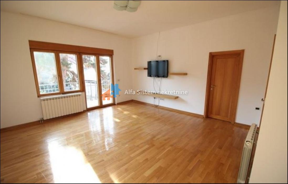 Kuća Izdavanje Beograd Senjak 600 m2