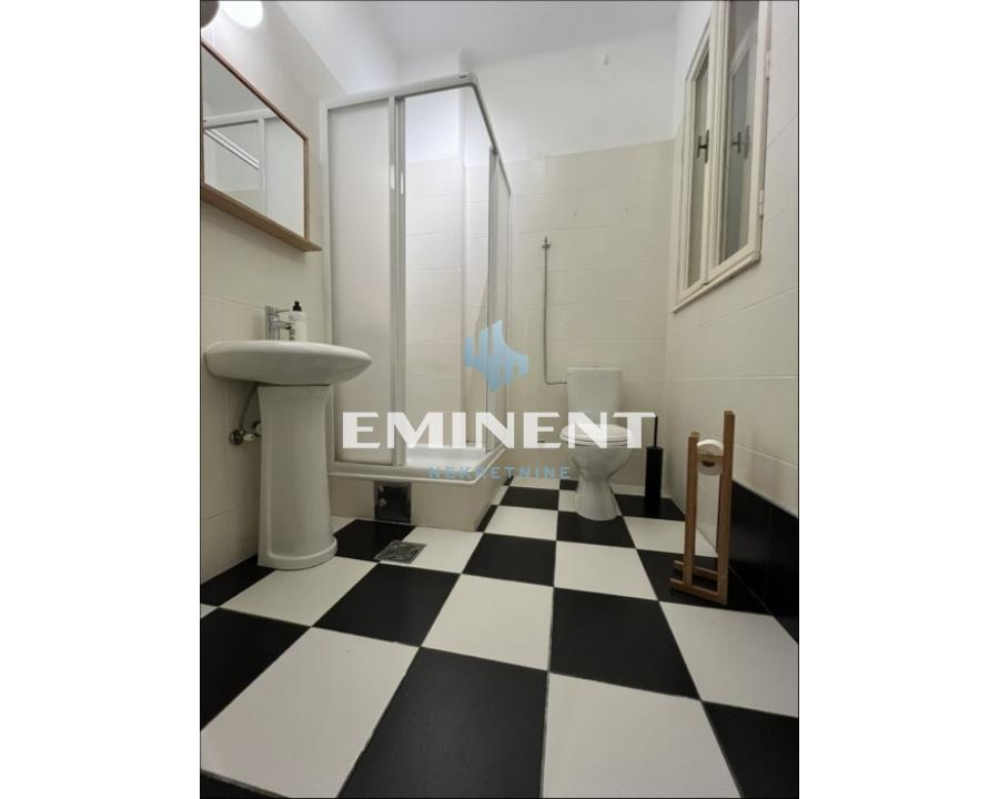 lokali-izdavanje-beograd-mVg0C0wC3F Trosoban stan za izdavanje, Centar, Beograd, 80m², 1.800 €/mes