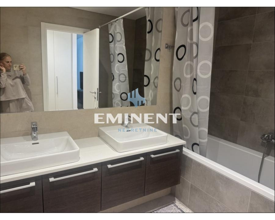 lokali-izdavanje-beograd-tKGrp78c6p Četvorosoban stan za izdavanje, Beograd na Vodi, Beograd, 124m², 4.000 €/mes