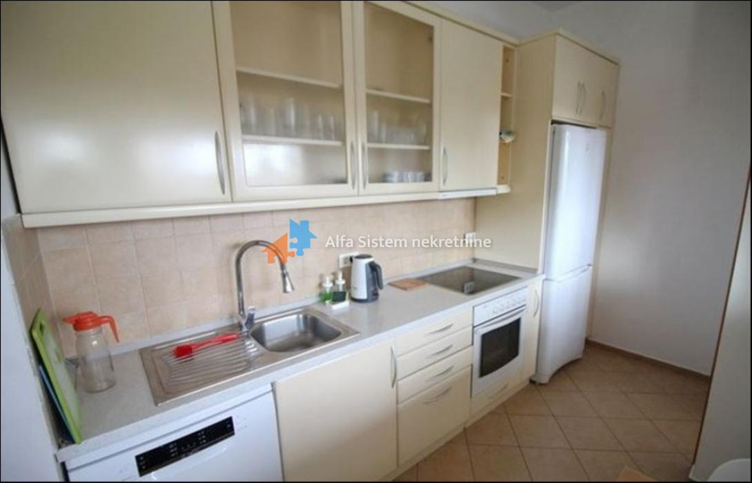 Stan Izdavanje Beograd Senjak 157 m2