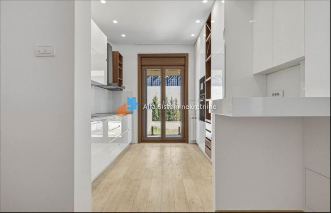 Kuća Izdavanje Beograd Kuća Izdavanje Beograd Dedinje 240 m2